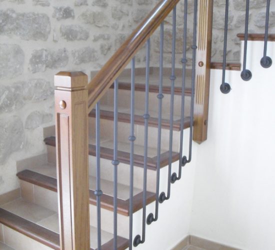 TORNEADOS FUENTESPALDA / Barandillas y escaleras de madera, forja, hierro,  acero inoxi…